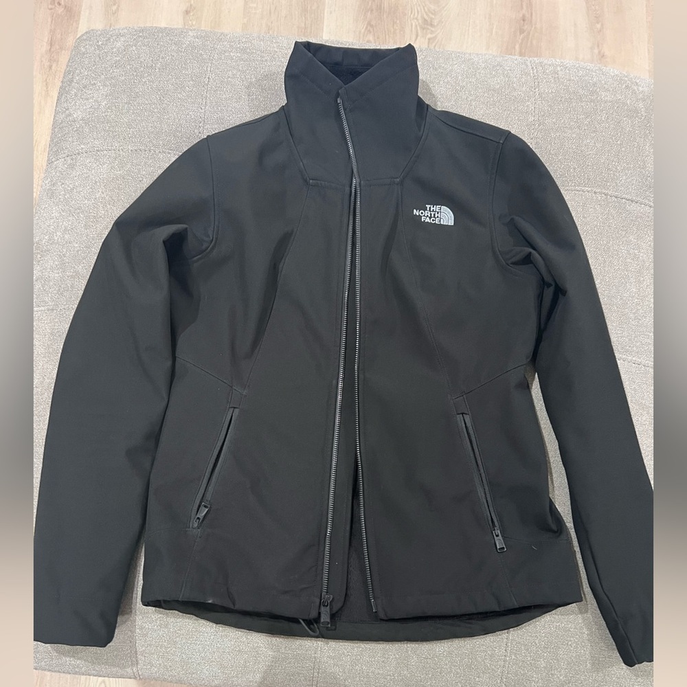 BLACK NORTH FACE JACKET